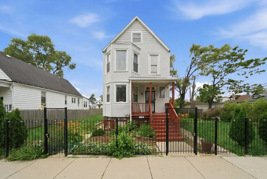 7118 South Aberdeen Street Chicago IL 60621