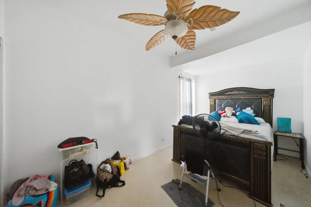 7118 South Aberdeen Street Chicago IL 60621