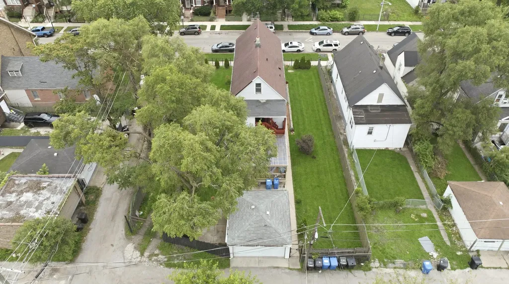 7118 South Aberdeen Street Chicago IL 60621