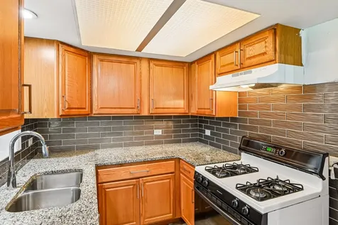 1298 Inverrary Lane Palatine IL 60074