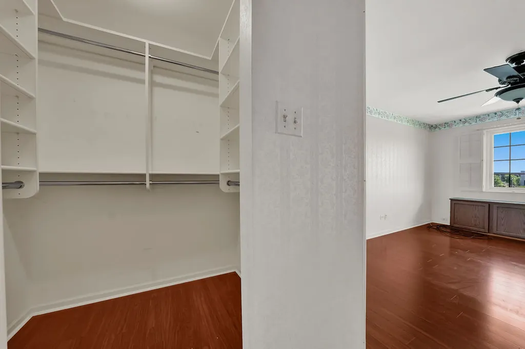 4217 West 76th Street Chicago IL 60652