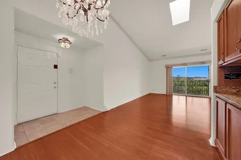 4217 West 76th Street Chicago IL 60652