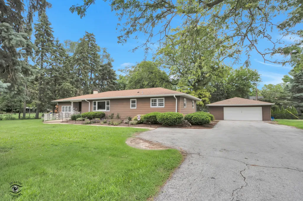 2608 Essington Road Joliet IL 60435