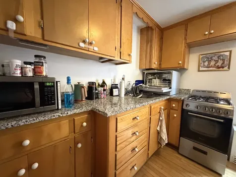 2905 North Burling Street Chicago IL 60657