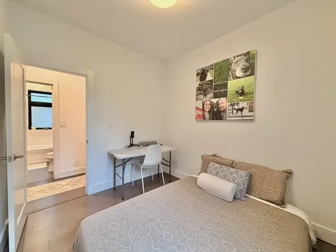 4120 West Barry Avenue Chicago IL 60641