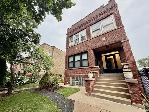 4120 West Barry Avenue Chicago IL 60641