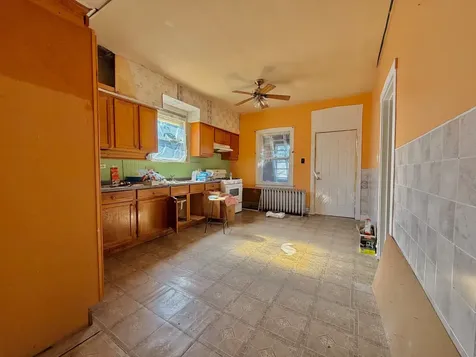 4120 West Barry Avenue Chicago IL 60641