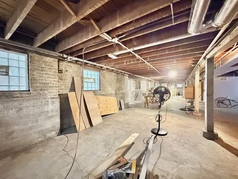 4120 West Barry Avenue Chicago IL 60641