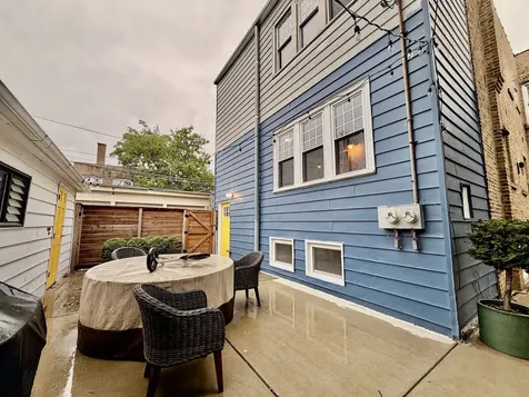 4120 West Barry Avenue Chicago IL 60641