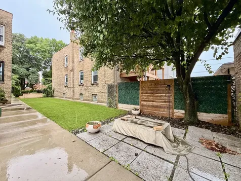 4120 West Barry Avenue Chicago IL 60641