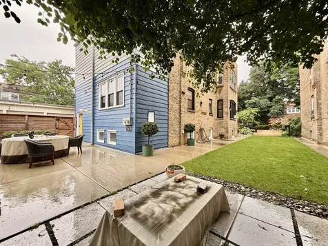 4120 West Barry Avenue Chicago IL 60641