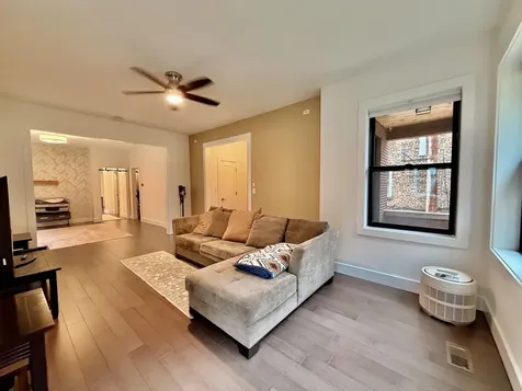 4120 West Barry Avenue Chicago IL 60641