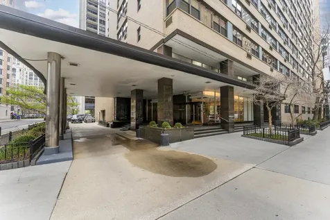 850 North Dewitt Place Chicago IL 60611