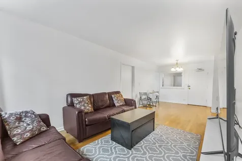 850 North Dewitt Place Chicago IL 60611