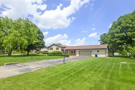 24662 West Red Oak Lane Shorewood IL 60404