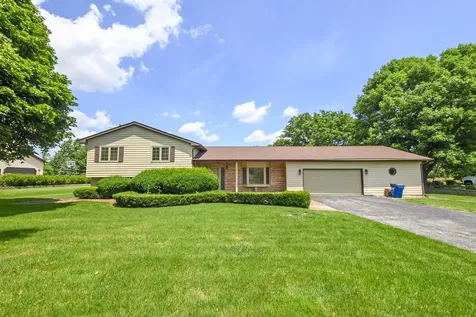 24662 West Red Oak Lane Shorewood IL 60404