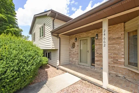24662 West Red Oak Lane Shorewood IL 60404