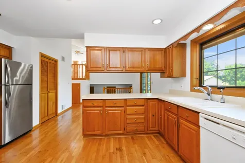 24662 West Red Oak Lane Shorewood IL 60404