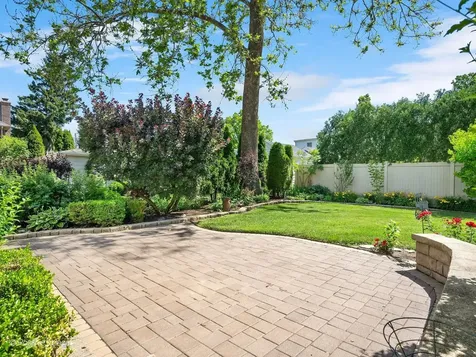 217 South Rex Boulevard Elmhurst IL 60126