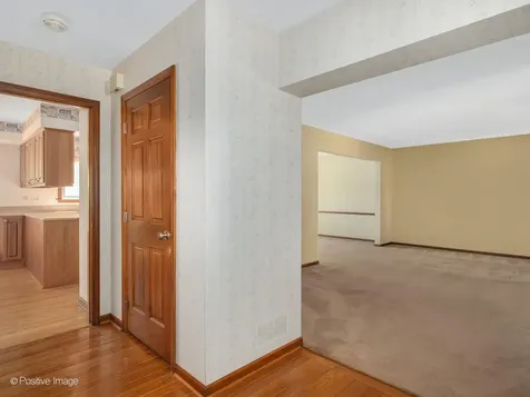 217 South Rex Boulevard Elmhurst IL 60126