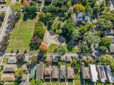 1328 Seward Street Evanston IL 60202