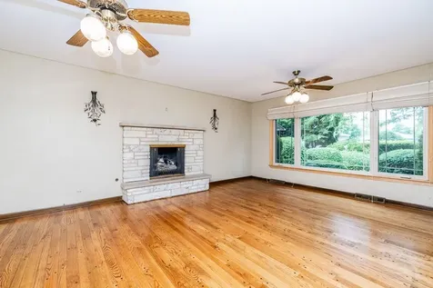 1012 South Church Road Mount Prospect IL 60056