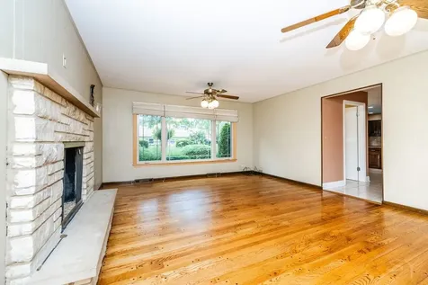 1012 South Church Road Mount Prospect IL 60056
