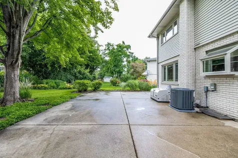 1012 South Church Road Mount Prospect IL 60056