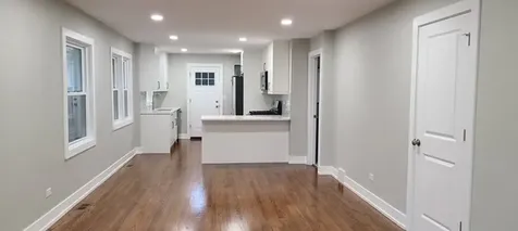 5144 North Avers Avenue Chicago IL 60625