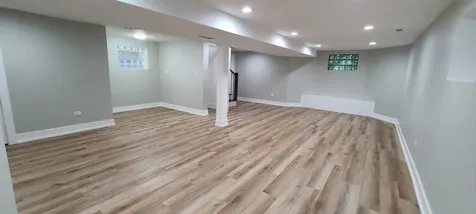5144 North Avers Avenue Chicago IL 60625