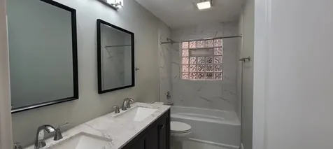 5144 North Avers Avenue Chicago IL 60625