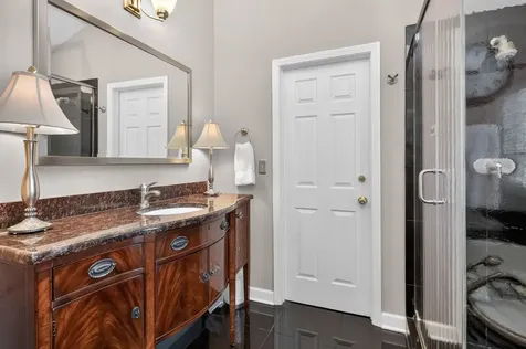 1702 Astor Avenue Oakbrook Terrace IL 60181