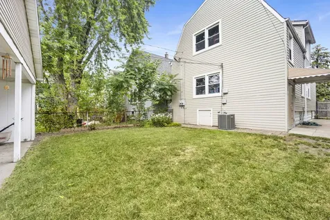 5037 West Winona Street Chicago IL 60630