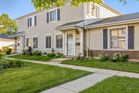 1034 Cove Drive Prospect Heights IL 60070