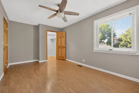1034 Cove Drive Prospect Heights IL 60070