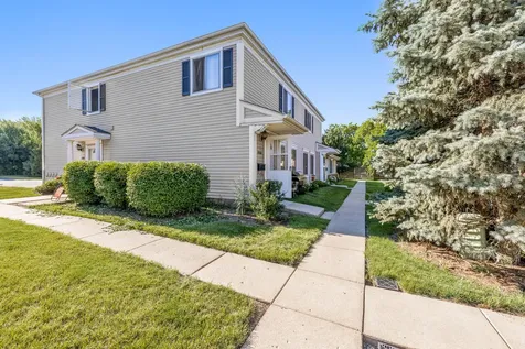 1034 Cove Drive Prospect Heights IL 60070
