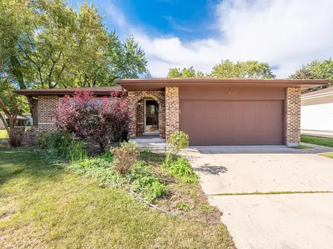 978 Sycamore Lane Bartlett IL 60103