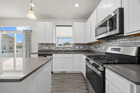807 High Grove Drive Minooka IL 60447