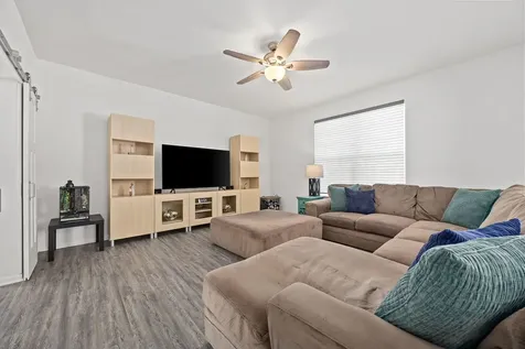 807 High Grove Drive Minooka IL 60447