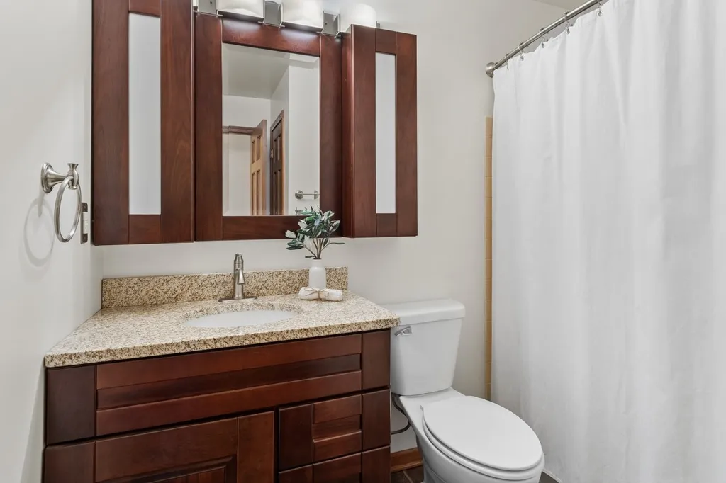 28W691 Leverenz Road Naperville IL 60564