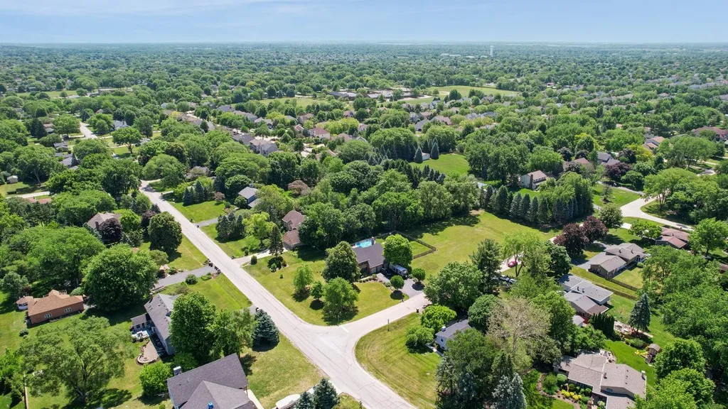 28W691 Leverenz Road Naperville IL 60564