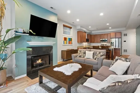 7018 North Ashland Boulevard Chicago IL 60626