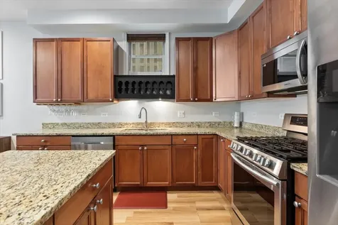7018 North Ashland Boulevard Chicago IL 60626