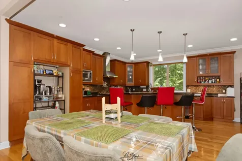 1730 Lunt Avenue Des Plaines IL 60018