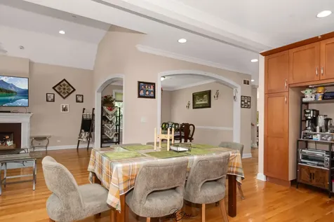 1730 Lunt Avenue Des Plaines IL 60018