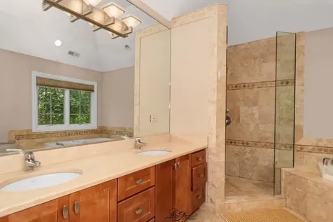 1730 Lunt Avenue Des Plaines IL 60018