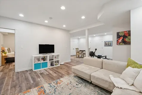 1329 Calamus Lane Grayslake IL 60030