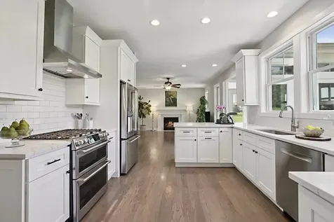 1329 Calamus Lane Grayslake IL 60030