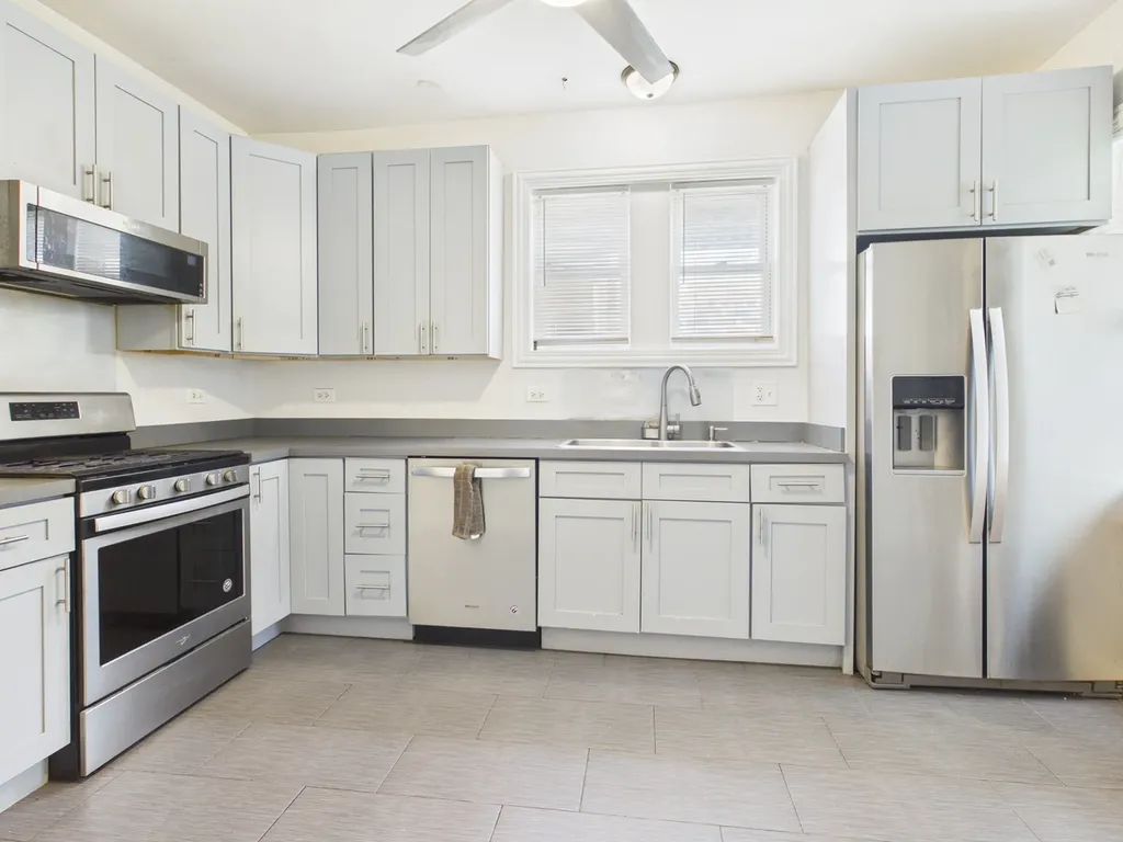 3345 West Carroll Avenue Chicago IL 60624