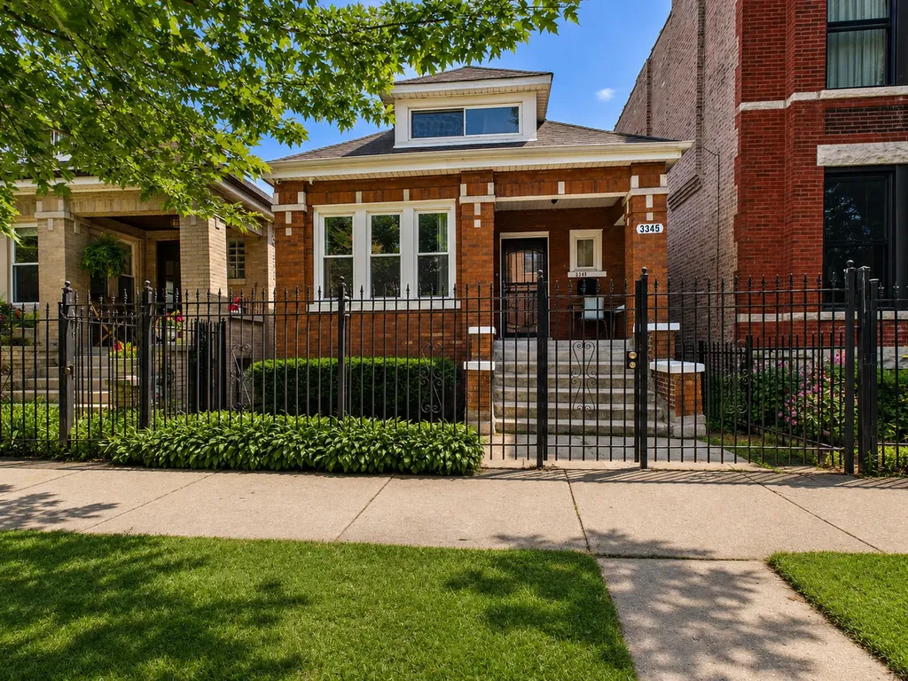 3345 West Carroll Avenue Chicago IL 60624